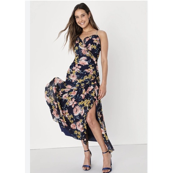 Lulus Dresses & Skirts - NWT Lulu's Stunning Soiree Navy Blue Floral Print Ruched Midi‎ Dress Lined Large